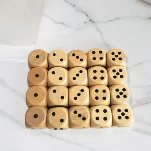 Set De 30 Dados De Madera Natural De 6 Caras – Dados De Juego De 1.6 Cm, Artesanía Fina Con Bordes Suaves, Ideales Para Juegos De Mesa, Rol Y Estrategia