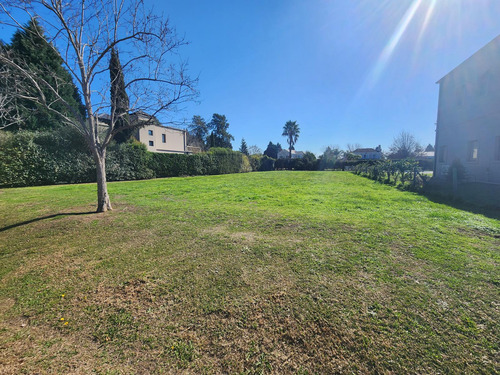 Venta Terreno En Barrio Los Jazmines Pilar Del Este