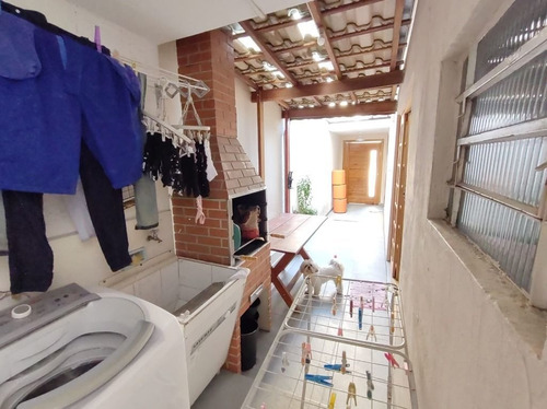 Imagem 8 de 20 de Casa Com 108 M² Sendo 3 Dormitórios, 1 Suíte, 2 Vagas À Venda Por R$ 583.000 - Vila Helena - Santo André/sp - Ca0116