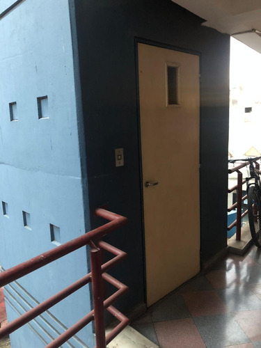 Imagen 4 de 12 de Zona Alberdi - Departamento De 1 Dormitorio - Con Escritura - Sobre Av. Colón - Córdoba Capital