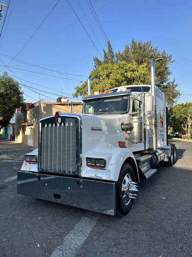 2016 Kenworth W900 Studio Sleeper Motor Cummins Isx15