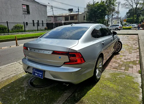 Volvo S90 2.0 T5 Drive-e Momentum