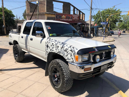 Imagen 11 de 24 de Toyota Hilux 1995 2.8 D/cab 4x4 D