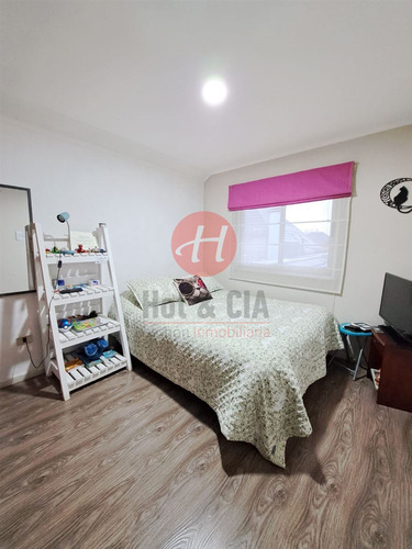 Casa En Venta De 4 Dorm. En Temuco