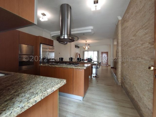 Imagen 3 de 28 de Lujosa Casa Quinta Totalmente Amoblada Urb. Guaracarima La Victoria 23-17246 Ejc 04243439046