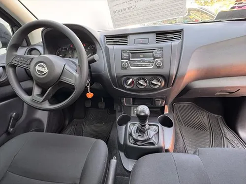 Nissan NP300 2.5 Chasis Mt