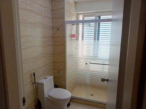 Town House En Venta Urb. El Peñón Baruta