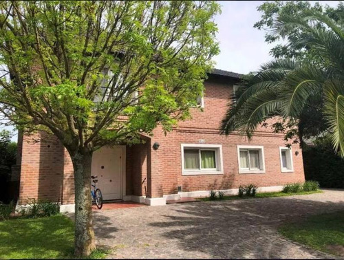 Casa En Venta En Saint Matthews