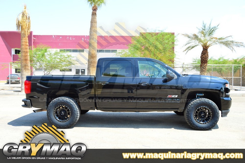 Pick Up Chevrolet Midgnight 2017 4 Puertas Nacional