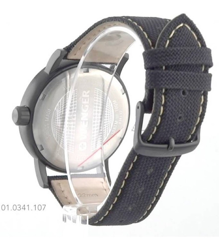 Imagen 3 de 8 de Reloj Wenger Attitude Correa Nylon Negro