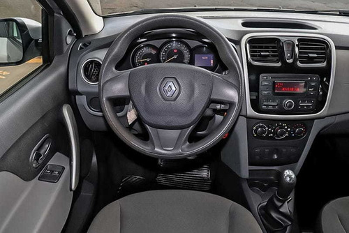 Renault Logan Expr 1016v
