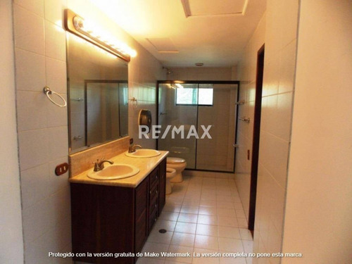 Imagen 15 de 22 de Apartamento En Venta Altos De Guataparo Dos Niveles Vista Al Campo Golf. Cód.: 456623. 04144841043