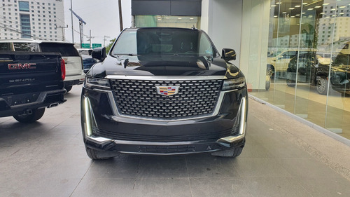 Cadillac Escalade Esv (version Larga) 2023