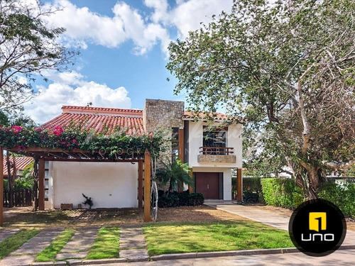 Imagen 20 de 20 de Linda Y Amplia Casa En Condominio Zona Urubo