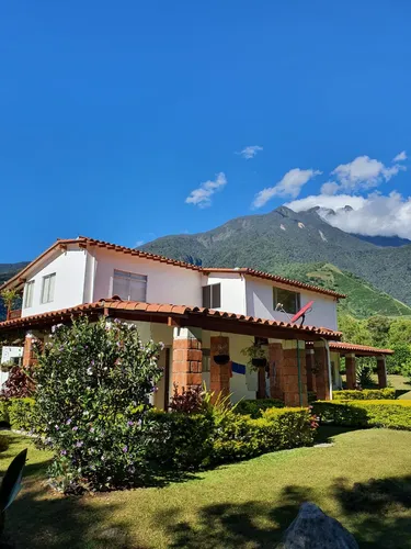 Finca En Venta En Vereda Farallones. Cod V15256