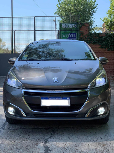 Imagen 3 de 23 de Peugeot 208 2017 1.6 Feline
