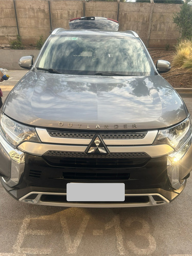 Mitsubishi Outlander 4x2