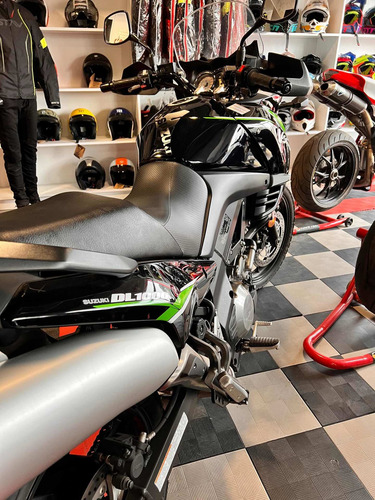 Imagen 5 de 14 de Suzuki Vstrom 1000