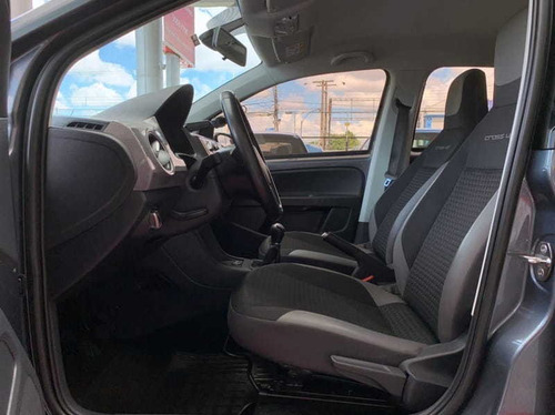 Volkswagen Up! Cross 1.0 Tsi Total Flex Mec. 4p
