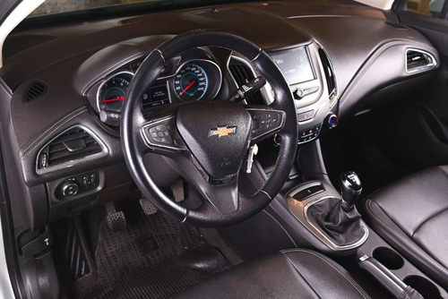 Imagen 11 de 16 de Cruze 4p 1.4 Turbo Lt Mt Chevrolet S.miguel Nes