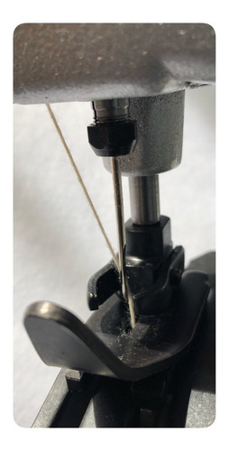 Imagen 2 de 4 de Maquina De Coser Costales Marca Hercules