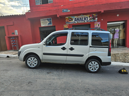 Fiat Doblo 1.8 16v Essence 7l Flex 5p