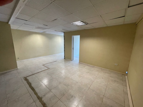 Imagen 4 de 7 de Oficinas En Alquiler Apto Profesional