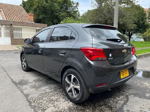 Chevrolet Onix 1.4 Ltz 4 p