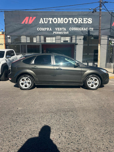 Ford Focus 2 Focus guia 2.0 AT