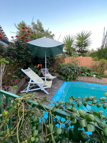 Maipú, Venta De Casa En Sector El Rosal 235