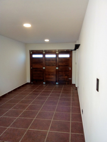 Casa En Alquiler. Miramar-temporada 2026