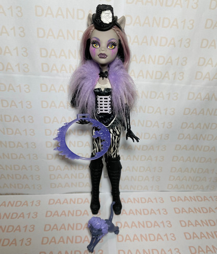 Clawdeen Freak Du Chic Circo Muñeca Monster High Usada