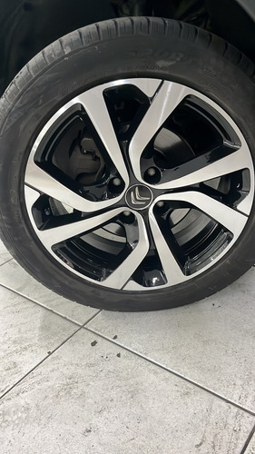Citroën C4 Cactus 1.6 Feel 16v Aut. 5p
