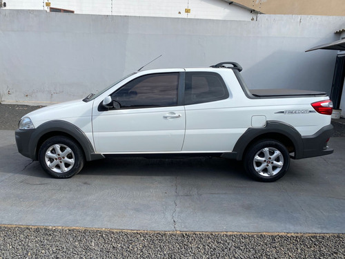 Fiat Strada 1.4 Freedom Cab. Dupla Flex 3p