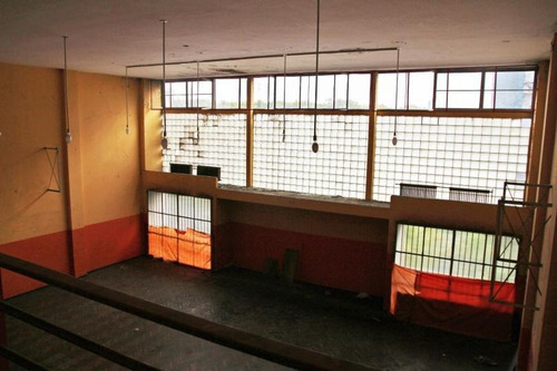 Local Comercial En Zona Mayorista