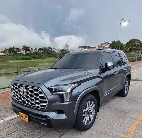 Toyota Sequoia 1794 Blindada