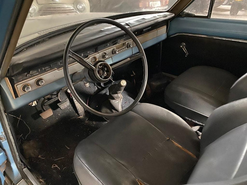 Imagem 3 de 6 de Valiant Sedan 6cc - Raridade