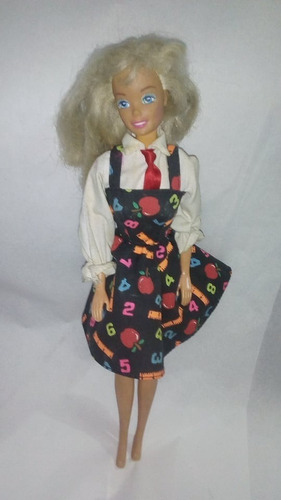 Muñeca Barbie Mattel Con Vestido Y Camisa Año 1975  Tal Foto