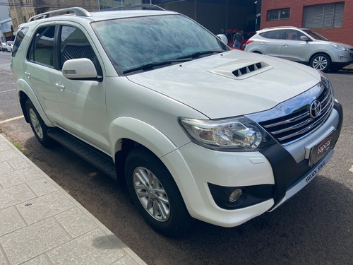 Imagem 2 de 14 de Toyota Hilux Sw4 Svr