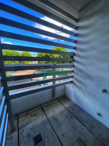 Venta Apartamento 2 Dormitorios 1 Baño Garage Tres Cruces Renta