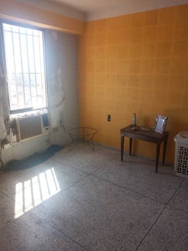 Imagen 12 de 12 de Apartamento En Venta En Urbanización El Centro