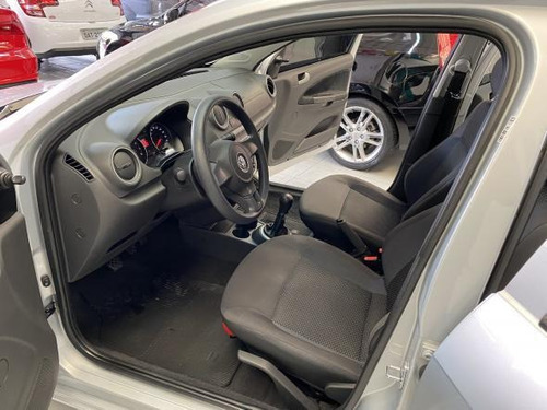 Voyage 1.0 City Mi Total Flex 8v 4p Completo Prata Impecável