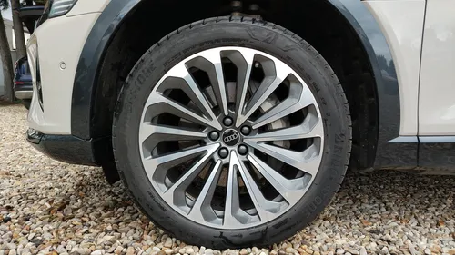 Audi E Trone Spbck Advance