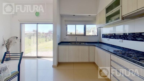 Imagen 17 de 30 de Hermosa Casa En Venta De Dos Dormitorios - Recorrido Virtual