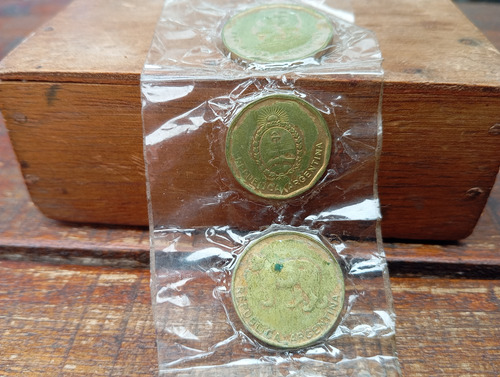 5 Antiguas Monedas Argentinas Años 80 Ref. 681 (Usado)