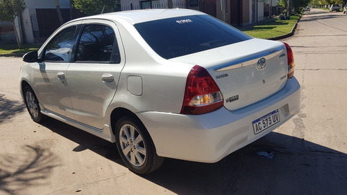 Toyota Etios Xls 1.5 4 Ptas M/t 2018 Financiado