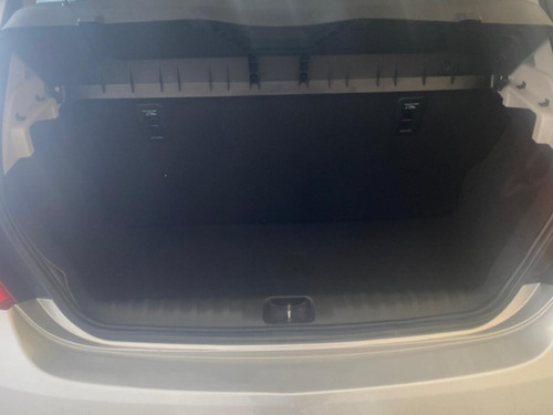 Chevrolet Onix Advantage 1.4 2019 Automático