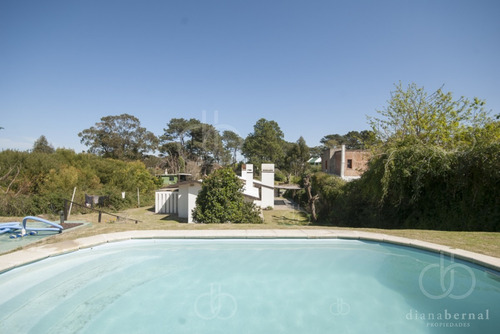 Imagen 26 de 30 de Casa De 3 Dormitorios Y Piscina En Mansa, Punta Del Este. - Ref: 41069