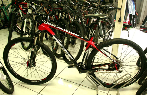 Bicicleta Trust Lander 29er Carbono 11v