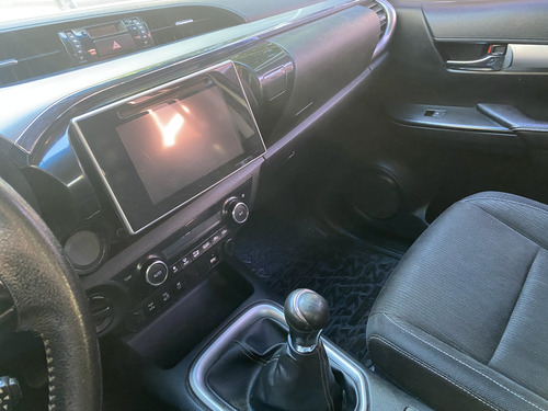 Toyota Hilux 2.8 Cd Srv 177cv 4x2